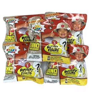 Ryans World Dino Mystery Figure with Accessory 5